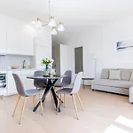 Apartment Ukiel Park 20 2 Sypialnie Przy Jeziorze Ukiel Plaza Miejska Olsztyn (Warmian-Masurian)